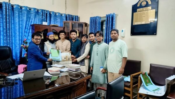 সিটেক ক্যাম্পাসে টেকের নতুন বছরের উপহার বিতরণ